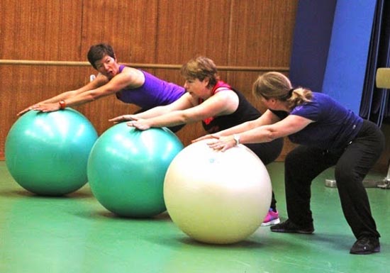 AGV Pernes Activités Fitball
