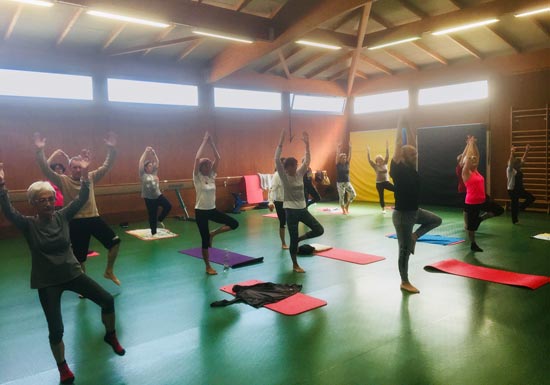 stretching-yoga-2019